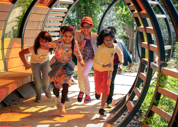Handspring Design - Kew Gardens - Tunnel Hoop children