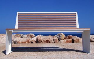 LAB23 – Marilyn bench in situ 2 – Copy